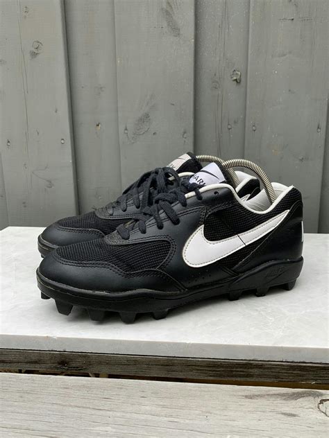 Nike shark cleats 90s